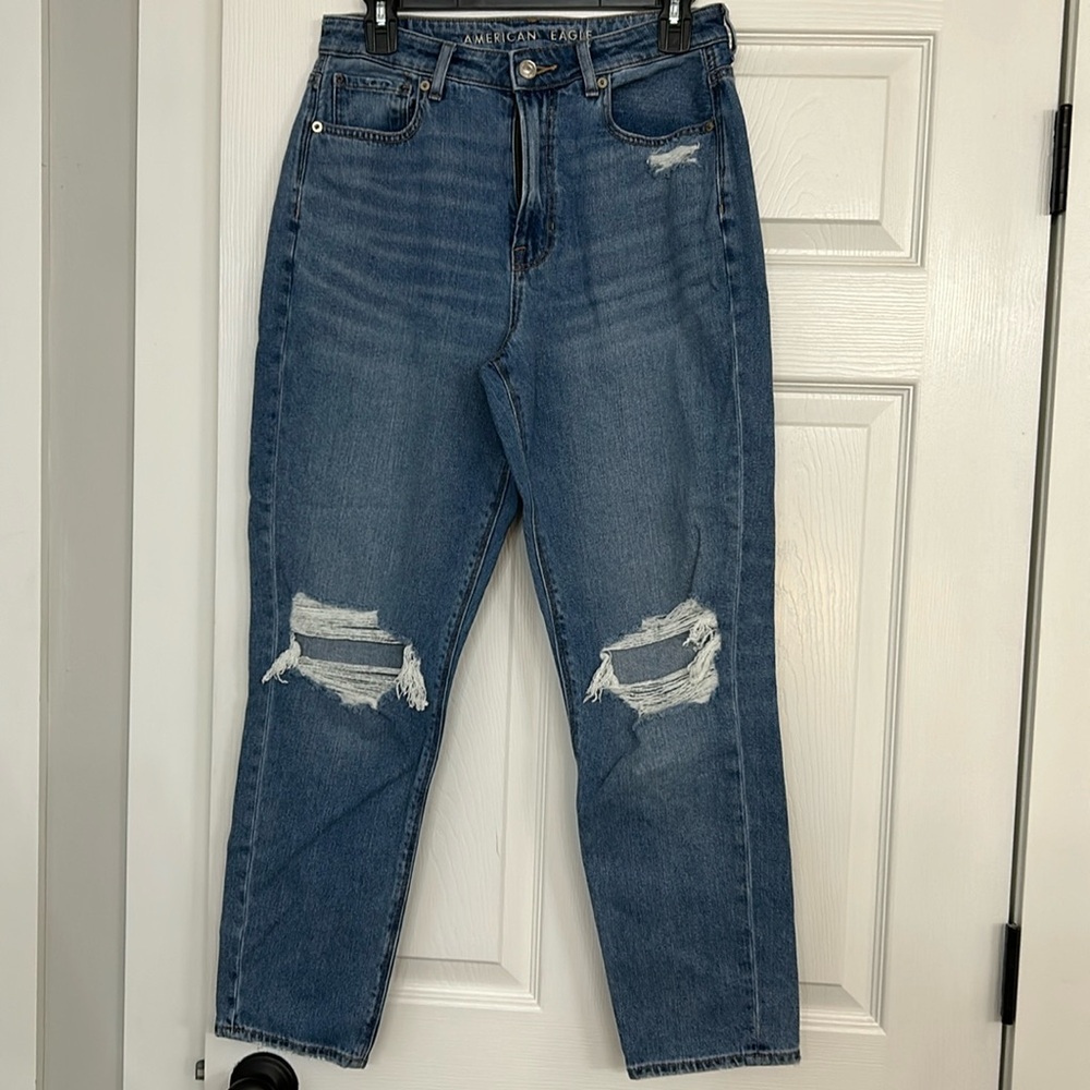 AE Mom Jean